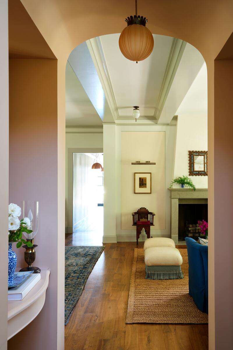 alexandra-loew-entry-foyer.jpg