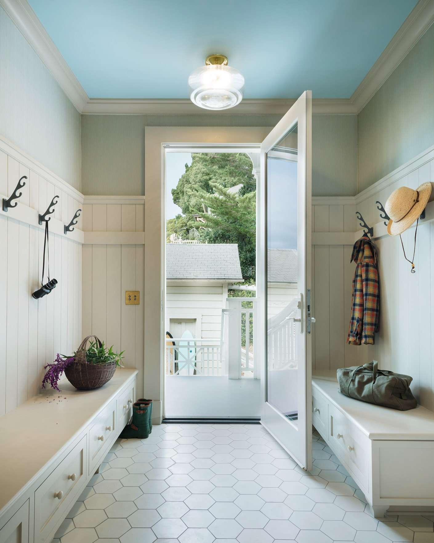alexandra-loew-mudroom.jpg